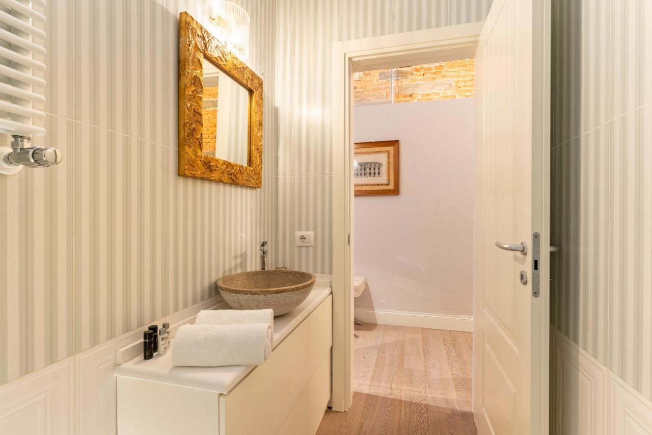 Art Apartment Luxury Sofia Suite Florence Exterior photo